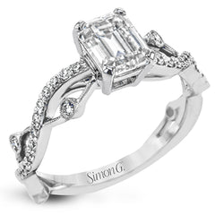 This distinctive, dynamic ring with an intertwined design is specially crafted for an emerald shaped center stone.
