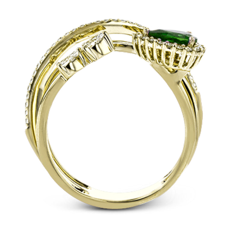 This 18k yellow gold ring is set with a lovely .42 ctw green pear shaped emerald and .34 ctw of white diamonds.