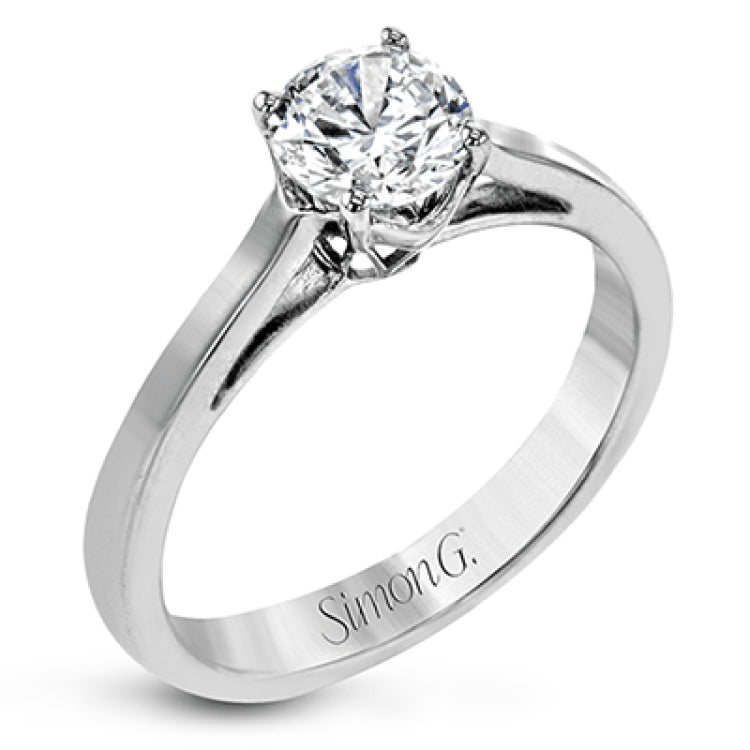 The sleek, modern design of this white gold ring only serves to accentuate the beauty of its centerpiece.