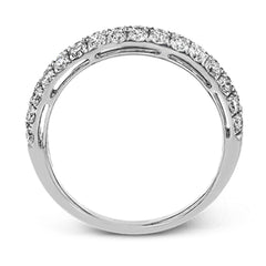 This classic, elegant ring features 1.00 ctw of round white diamonds sparkling against a white gold band.