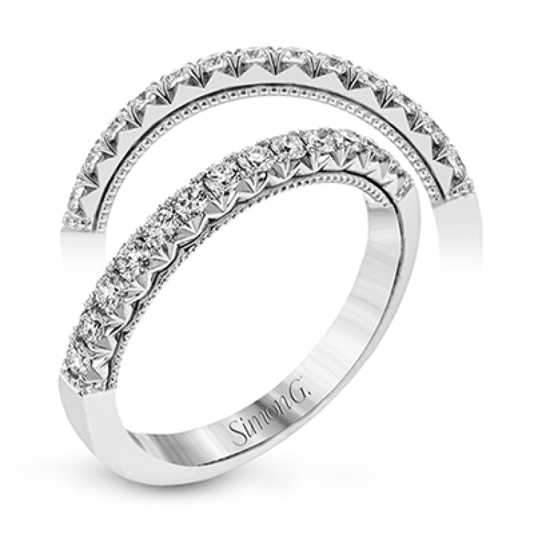 This band contains .35 ctw of white diamonds, and an interior of rose gold for a romantic touch.