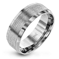 This men's band has beveled edges and a brushed texture extending around the ring.