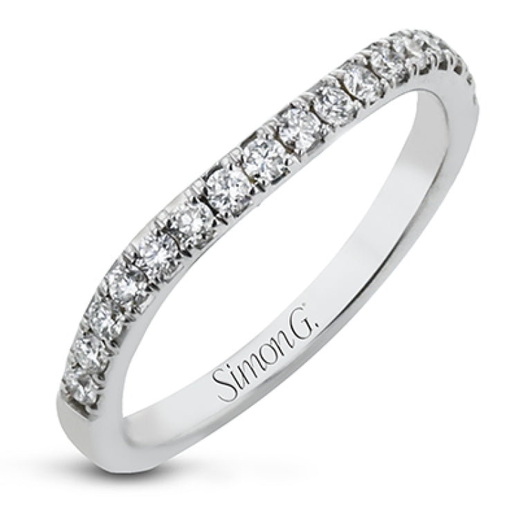 This beautiful, classic style setting features a double halo design built for an oval center stone. It contains .40 ctw of side diamonds.