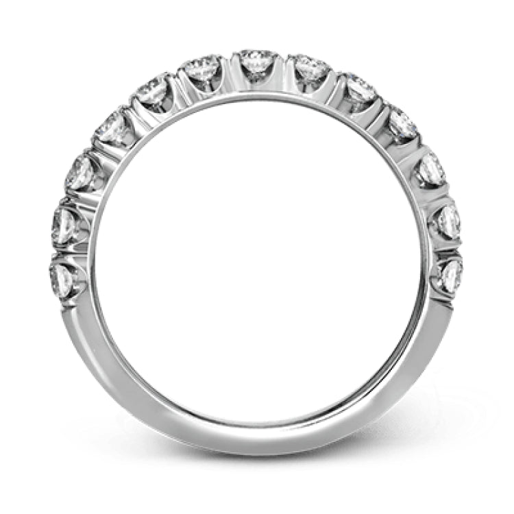 This classic wedding band features a distinctive setting style that shows off the 1.00 ctw of white diamonds to their full advantage.