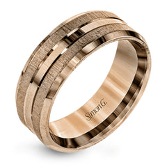 This modern take on a classic men's band features a clean, simple design with two finishes: brushed and high polish.