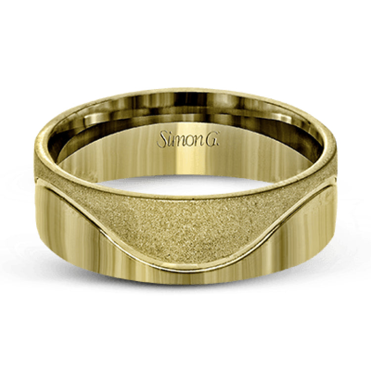 This modern two-tone 14k gold men's band features a combination of rose and white gold in a contemporary design.