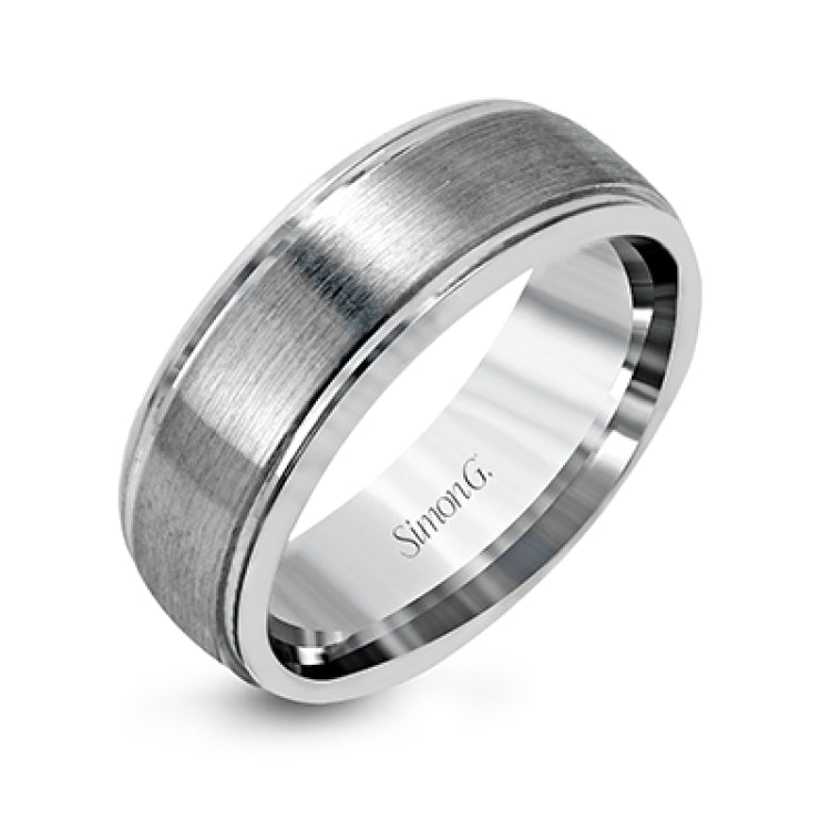 This classic men's band features a simple