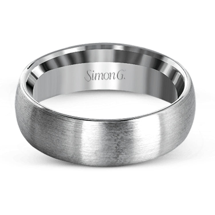 Uncomplicated but sophisticated, this classic men's wedding band features a broad design in elegant brushed white gold that will stand the test of time.