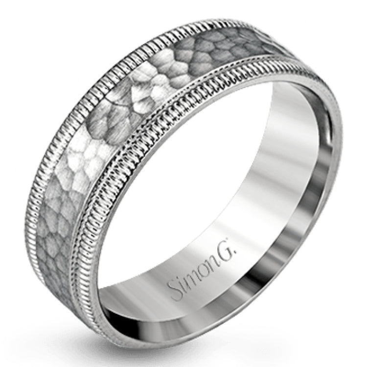 This stunning contemporary platinum men's wedding band features a hammered center column outlined dual milgrain edges for an eye-catching design.