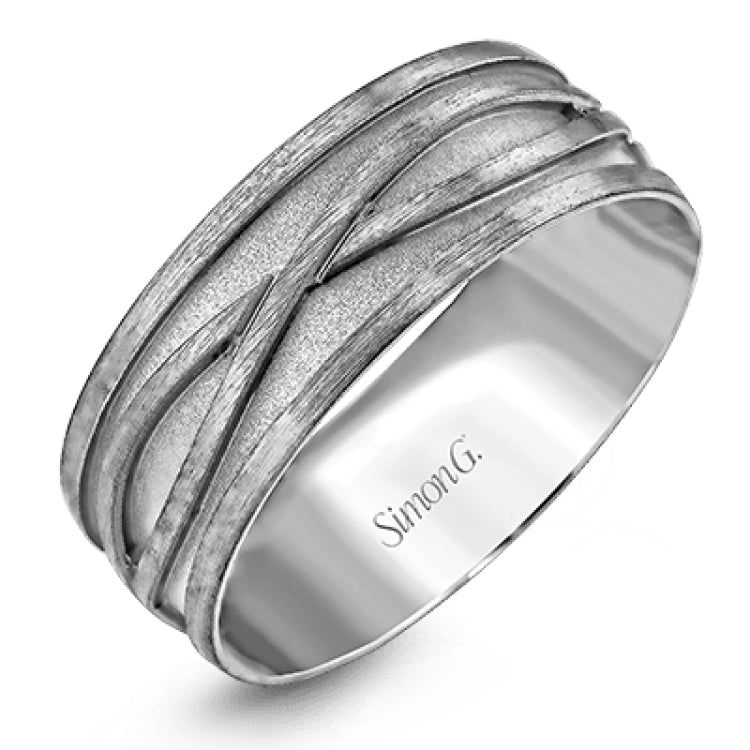 This striking men's two-tone wedding band presents an intricate entwined infinity design in white gold set against a rose gold background.