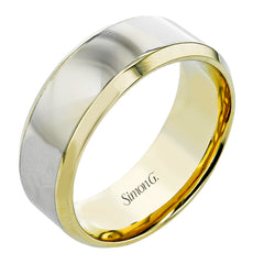 A distinctive combination of white gold combined with a rose gold silhouette creates an impressive design for this men's wedding band.