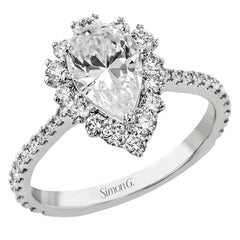 This Supernova Collection engagement ring is built specially for a pear-shaped center stone, with a wonderful halo of diamonds twinkling like starry skies.