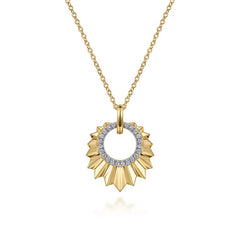 14K Yellow Gold Diamond Cut Texture Pendant Necklace